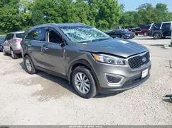 5XYPGDA35JG407334 2018 KIA SORENTO