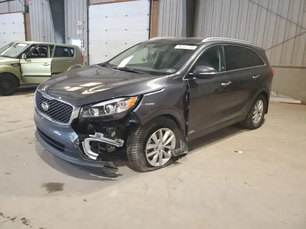 5XYPGDA35JG415045 2018 KIA SORENTO - Image 1