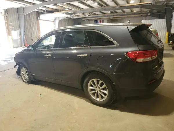 5XYPGDA35JG415045 2018 KIA SORENTO - Image 2