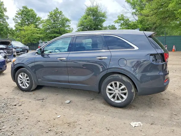5XYPGDA35JG416177 2018 KIA SORENTO - Image 2