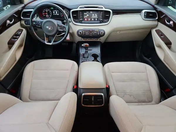 5XYPGDA35JG418561 2018 KIA SORENTO - Image 8