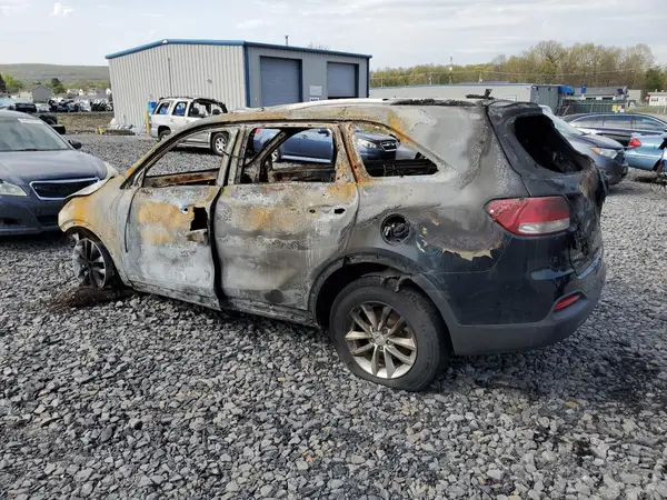 5XYPGDA35JG424845 2018 KIA SORENTO - Image 2