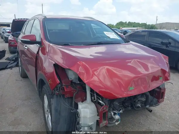 5XYPGDA35JG425042 2018 KIA SORENTO - Image 1