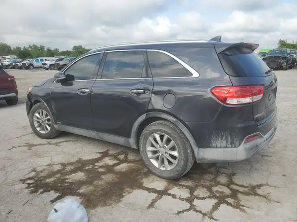5XYPGDA35JG429236 2018 KIA SORENTO - Image 2