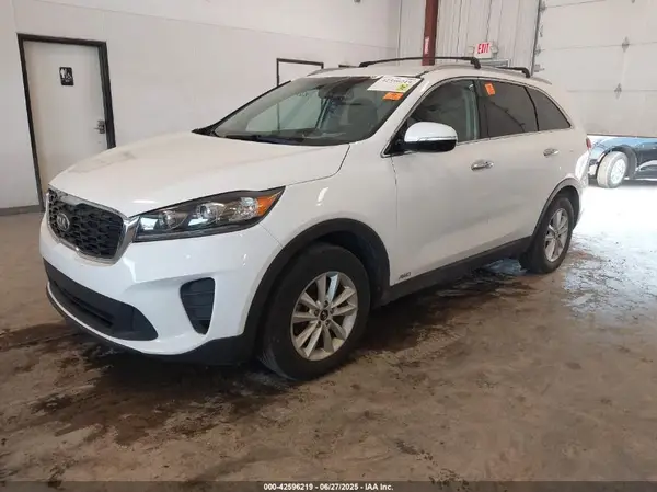 5XYPGDA35KG434471 2019 KIA SORENTO - Image 2
