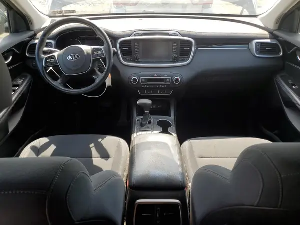 5XYPGDA35KG450640 2019 KIA SORENTO - Image 8