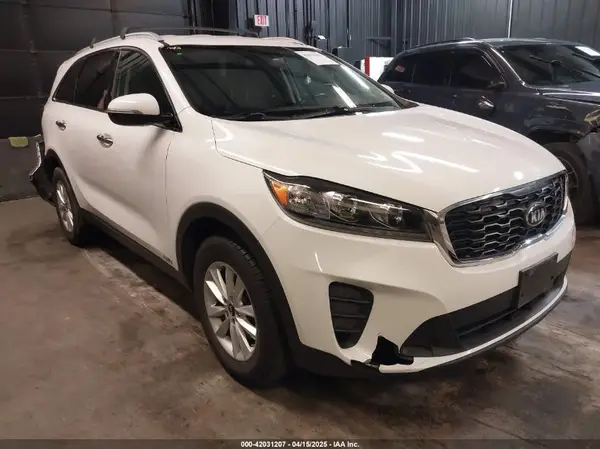 5XYPGDA35KG451755 2019 KIA SORENTO - Image 1
