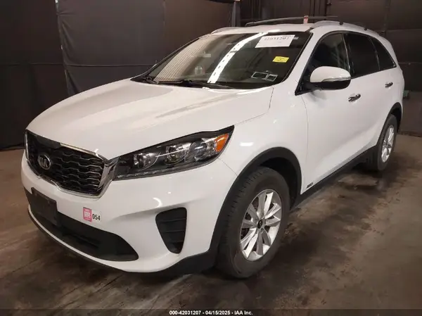 5XYPGDA35KG451755 2019 KIA SORENTO - Image 2