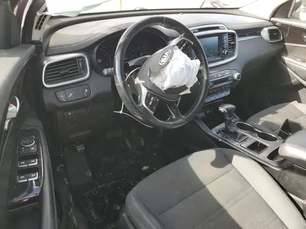 5XYPGDA35KG451836 2019 KIA SORENTO - Image 8