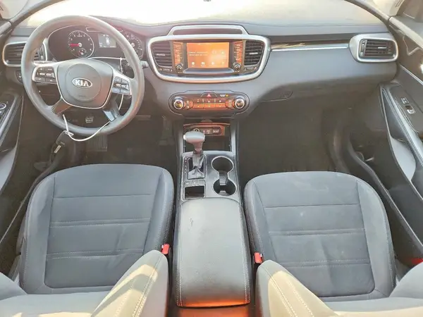 5XYPGDA35KG500632 2019 KIA SORENTO - Image 8