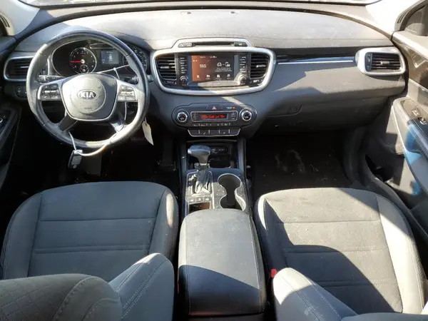 5XYPGDA35KG525868 2019 KIA SORENTO - Image 8