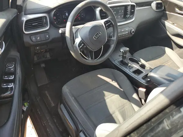 5XYPGDA35KG526034 2019 KIA SORENTO - Image 8