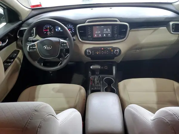 5XYPGDA35KG526485 2019 KIA SORENTO - Image 8