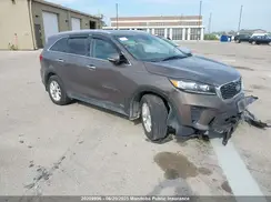 5XYPGDA35KG528740 2019 KIA SORENTO