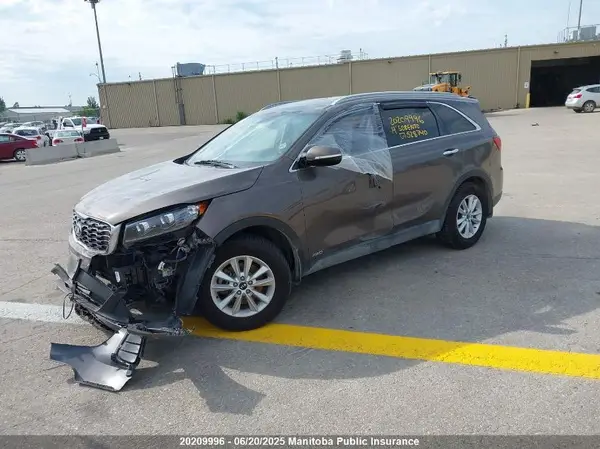 5XYPGDA35KG528740 2019 KIA SORENTO - Image 2