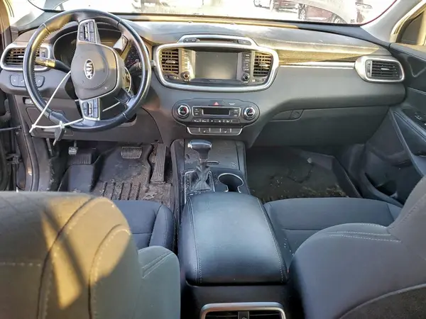 5XYPGDA35KG547319 2019 KIA SORENTO - Image 8