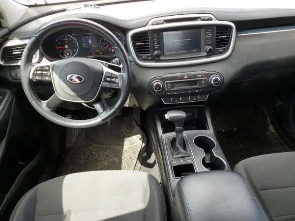 5XYPGDA35KG552973 2019 KIA SORENTO - Image 8