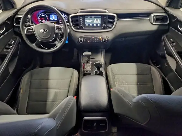 5XYPGDA35KG571233 2019 KIA SORENTO - Image 8