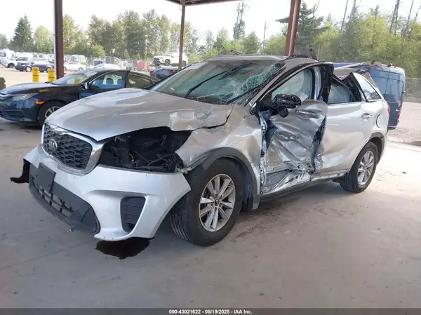 5XYPGDA35KG590140 2019 KIA SORENTO - Image 2