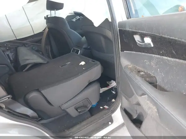 5XYPGDA35KG590140 2019 KIA SORENTO - Image 8