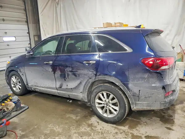 5XYPGDA35KG603503 2019 KIA SORENTO - Image 2