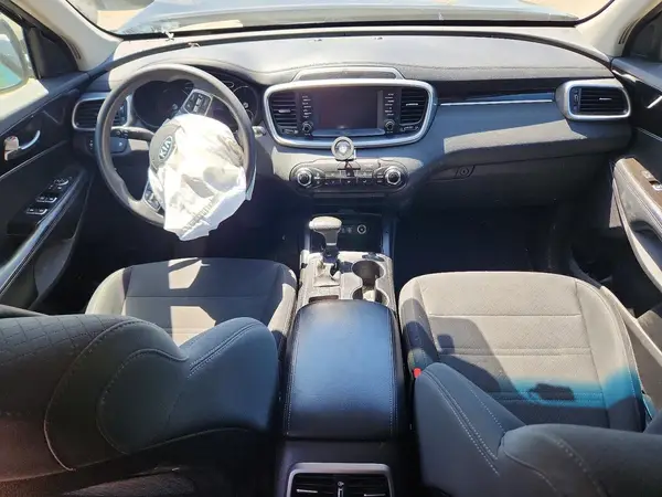 5XYPGDA35LG653044 2020 KIA SORENTO - Image 8