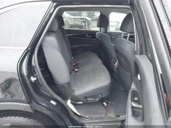 5XYPGDA35LG659894 2020 KIA SORENTO - Image 8