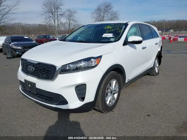 5XYPGDA35LG678820 2020 KIA SORENTO - Image 2