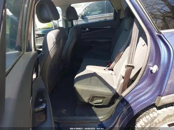 5XYPGDA36GG009087 2016 KIA SORENTO - Image 8