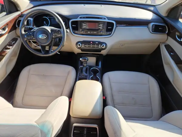5XYPGDA36GG025807 2016 KIA SORENTO - Image 8