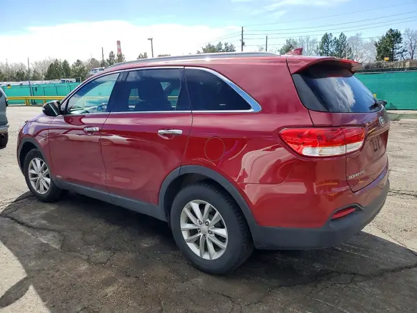 5XYPGDA36GG039464 2016 KIA SORENTO - Image 2