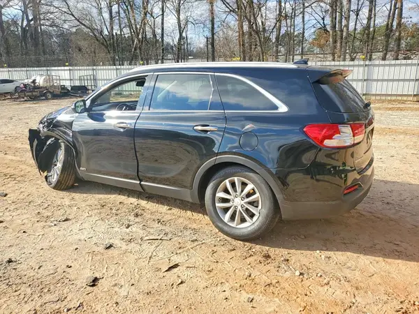 5XYPGDA36GG043613 2016 KIA SORENTO - Image 2