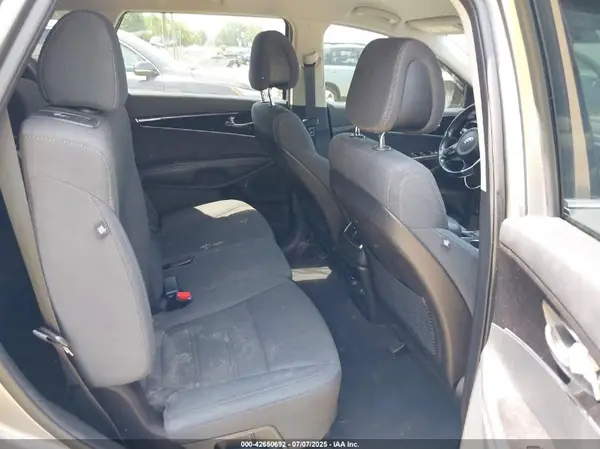 5XYPGDA36GG046706 2016 KIA SORENTO - Image 8