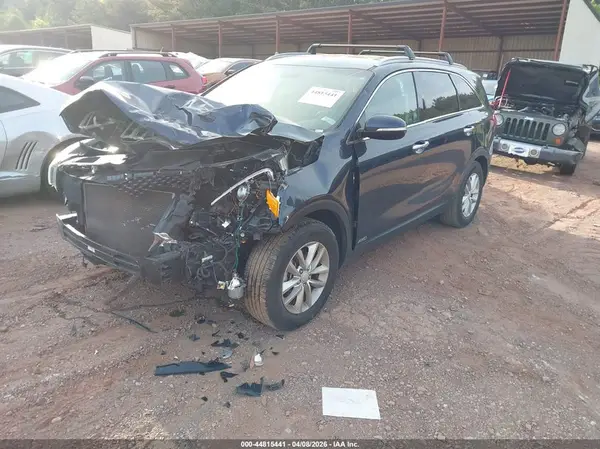 5XYPGDA36GG047841 2016 KIA SORENTO - Image 2