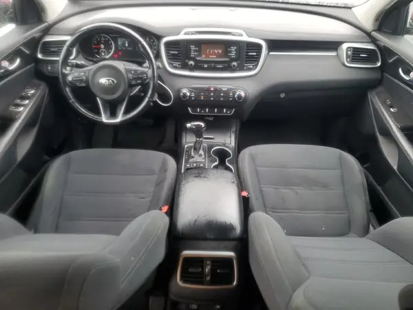 5XYPGDA36GG052411 2016 KIA SORENTO - Image 8