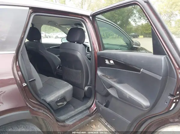 5XYPGDA36GG064204 2016 KIA SORENTO - Image 8