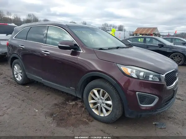 5XYPGDA36GG066423 2016 KIA SORENTO - Image 1