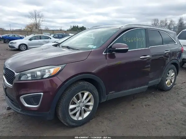 5XYPGDA36GG066423 2016 KIA SORENTO - Image 2