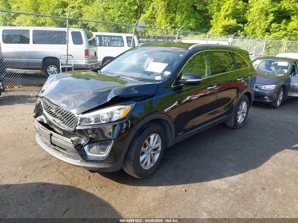 5XYPGDA36GG073937 2016 KIA SORENTO - Image 2