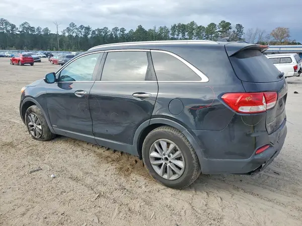 5XYPGDA36GG075039 2016 KIA SORENTO - Image 2