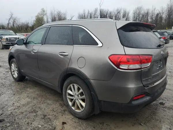 5XYPGDA36GG083691 2016 KIA SORENTO - Image 2