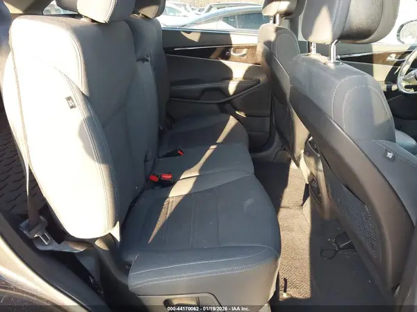 5XYPGDA36GG099146 2016 KIA SORENTO - Image 8