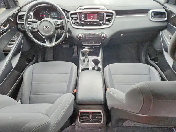 5XYPGDA36GG105009 2016 KIA SORENTO - Image 8