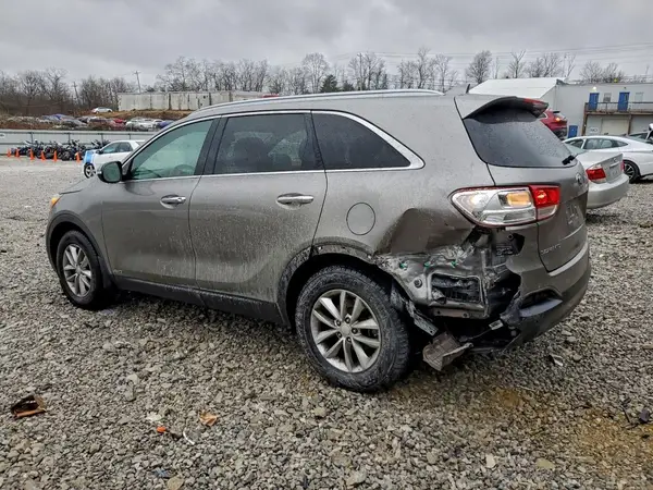 5XYPGDA36GG106550 2016 KIA SORENTO - Image 2