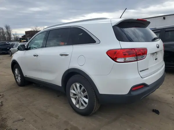 5XYPGDA36GG109383 2016 KIA SORENTO - Image 2