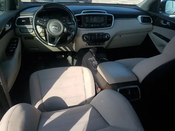 5XYPGDA36GG151083 2016 KIA SORENTO - Image 8
