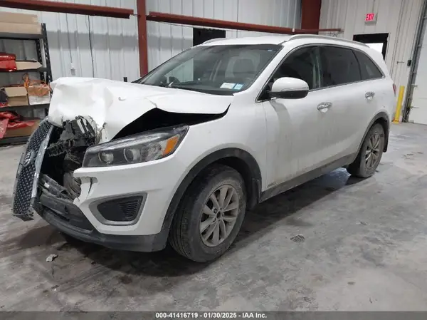 5XYPGDA36GG154114 2016 KIA SORENTO - Image 2