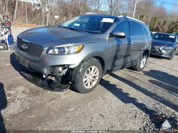 5XYPGDA36GG167803 2016 KIA SORENTO - Image 2