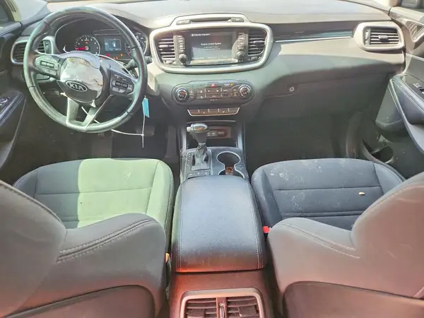 5XYPGDA36HG230934 2017 KIA SORENTO - Image 8