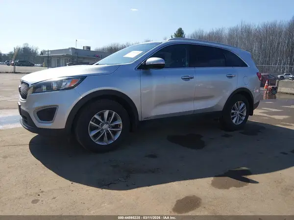 5XYPGDA36HG246227 2017 KIA SORENTO - Image 2